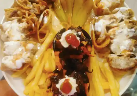 Academy Döner - İzmir Mekan Rehberi
