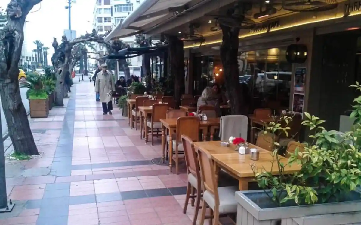 Alsancak Gül Sokak ve Çevresindeki Mekanlar