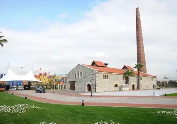  Alsancak Tarihi Havagazı Fabrikası - İzmir Mekan Rehberi