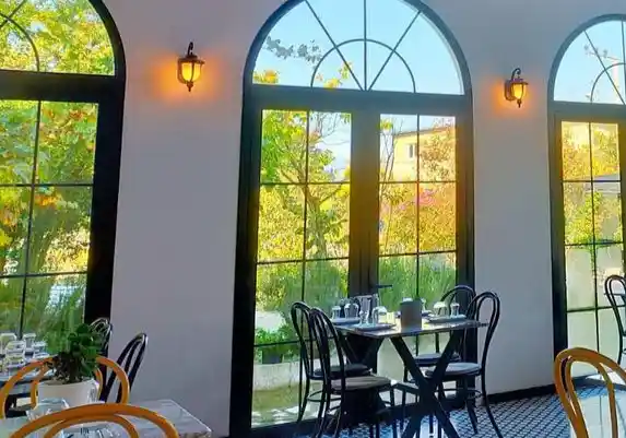 Amigo Kahvaltıevi - İzmir Mekan Rehberi