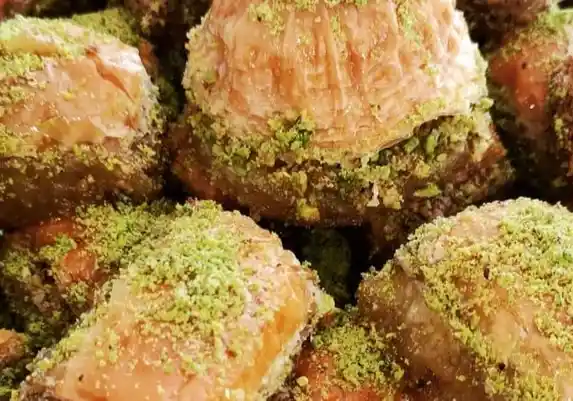 Antepli Gazibey Baklavaları - İzmir Mekan Rehberi