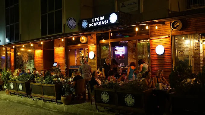 Etçim Ocakbaşı Bayraklı - İzmir Mekan Rehberi
