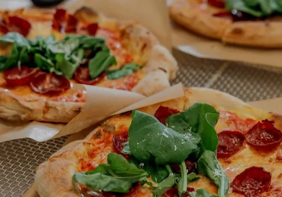 Basta La Pizza Alsancak - İzmir Mekan Rehberi