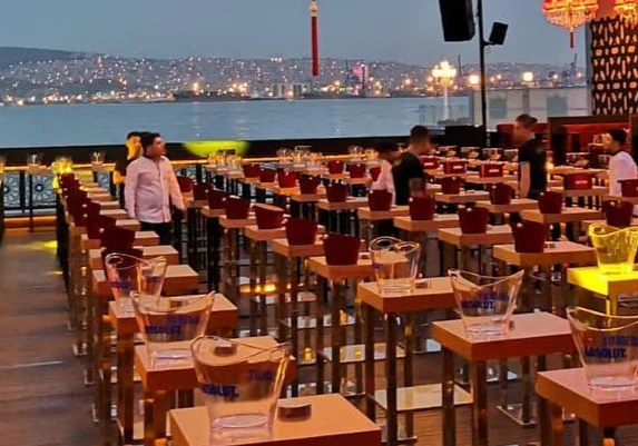 Tac Mahal - İzmir Mekan Rehberi