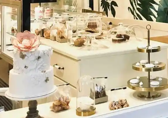 Bej Patisserie - İzmir Mekan Rehberi
