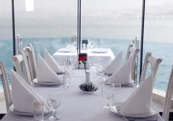 Boğaziçi Restaurant Üçkuyular - İzmir Mekan Rehberi