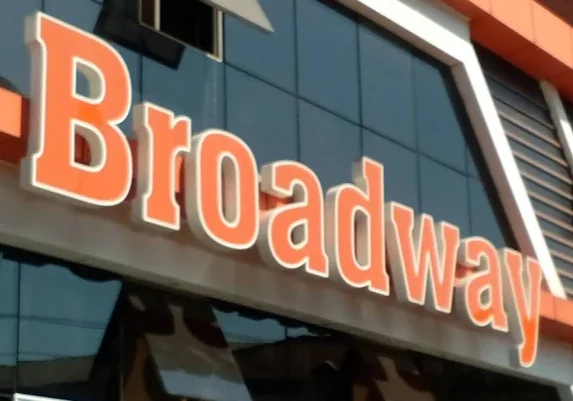 Brodway Night Club - İzmir Mekan Rehberi