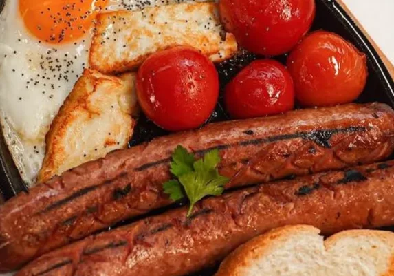 Buenas Bistro & Lounge - İzmir Mekan Rehberi