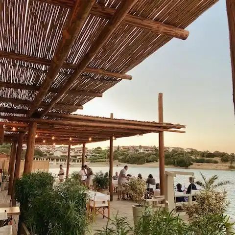 Cafe Plaza Dalyanköy - İzmir Mekan Rehberi