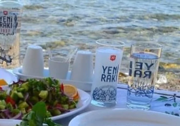 Çınaraltı Cafe&Restaurant  - İzmir Mekan Rehberi