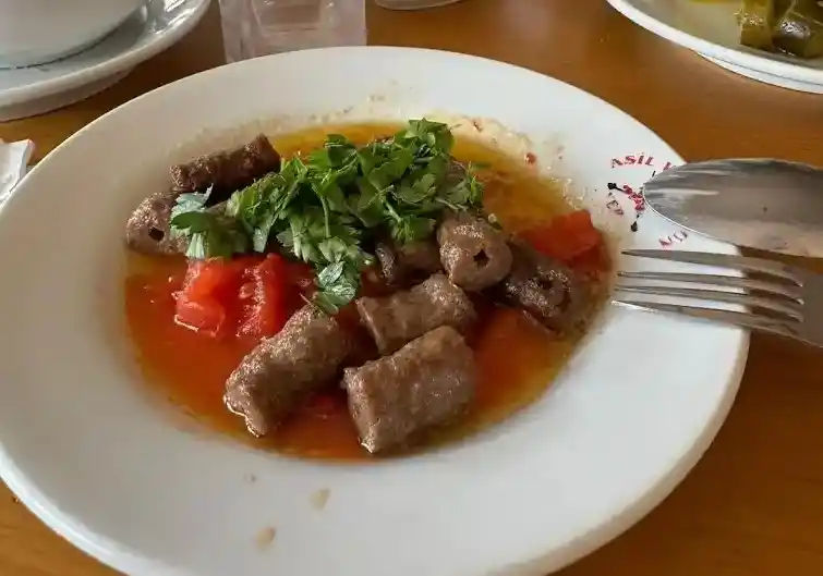 Asil Et Profesörü - İzmir Mekan Rehberi