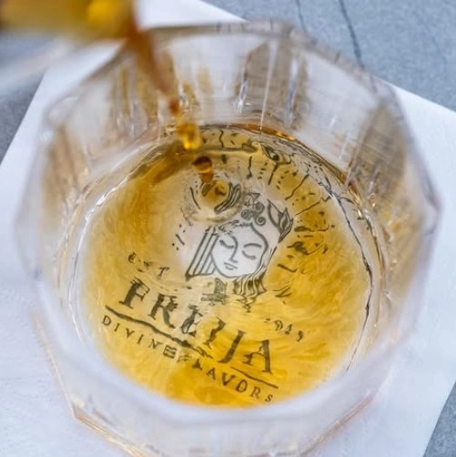 Freija Coffee Konak - İzmir Mekan Rehberi