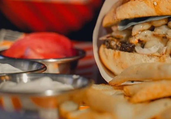 Friend Burger - İzmir Mekan Rehberi