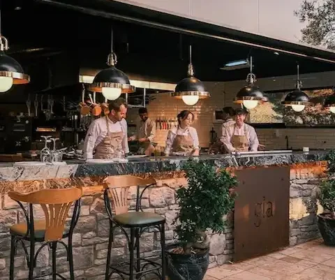 Gia Restaurant  - İzmir Mekan Rehberi