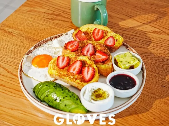 Gloves Breakfast & Patisserie