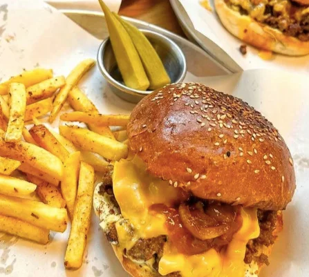 Guru Burger - İzmir Mekan Rehberi