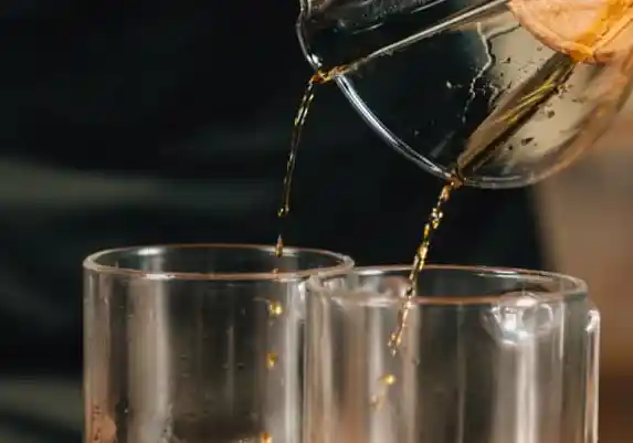 Hola Artisan Coffee - İzmir Mekan Rehberi