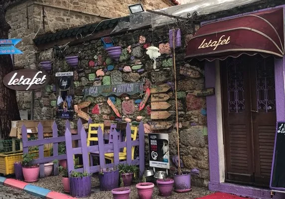 İzmir Mekan Rehberi