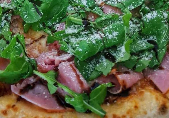Pizzeria Luna Romana - İzmir Mekan Rehberi