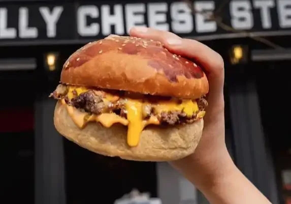 Golden Fingers Burger & Cheesesteak - İzmir Mekan Rehberi