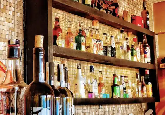 AHPUB CAFE& BAR - İzmir Mekan Rehberi