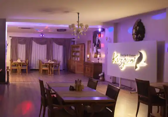 Kuzguni Sanat Cafe & Brasserie  - İzmir Mekan Rehberi
