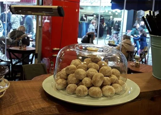  JU CAFE & COFFEE - İzmir Mekan Rehberi