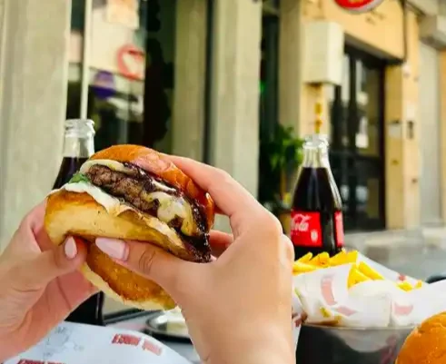 Jungle Burger - İzmir Mekan Rehberi