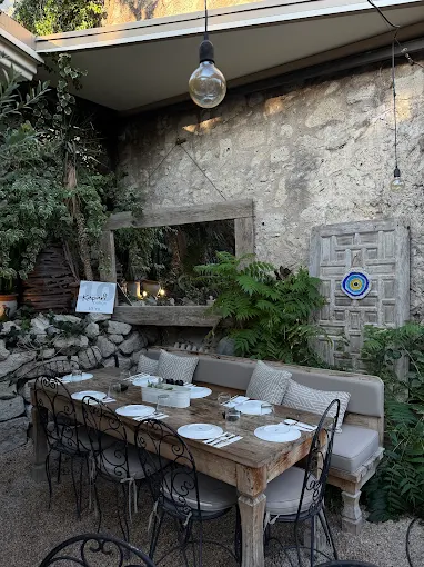 Kapari Bahçe - İzmir Mekan Rehberi