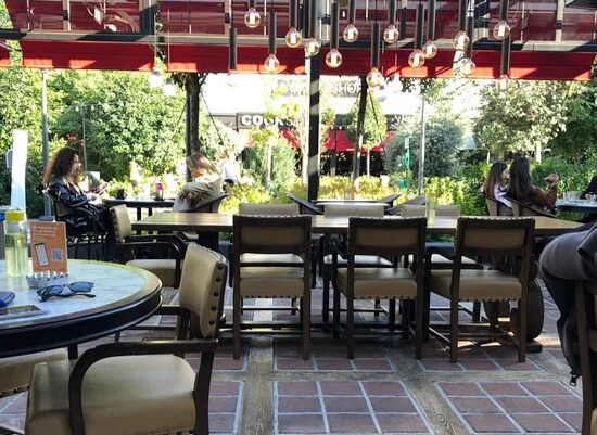 Kırıntı Mavişehir - İzmir Mekan Rehberi