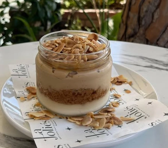 La Joliés Patisserie  - İzmir Mekan Rehberi