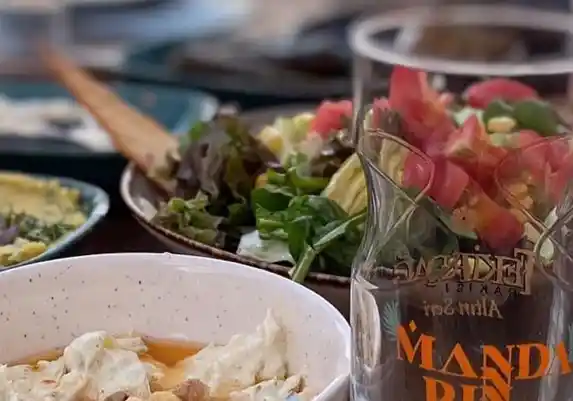 Mandarin İzmir - İzmir Mekan Rehberi
