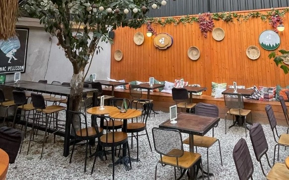 Mopub&chill Bornova - İzmir Mekan Rehberi
