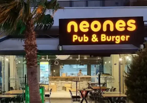 Neones Burger Bornova - İzmir Mekan Rehberi
