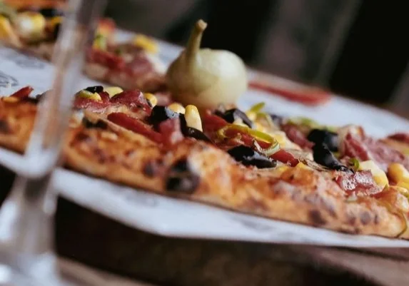 Pizza Moon - İzmir Mekan Rehberi