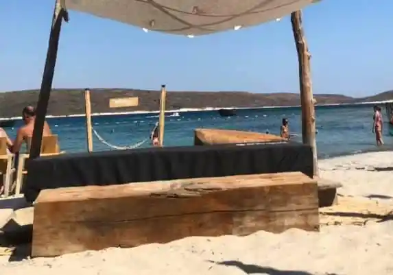 Plage İsolee Beach Alaçatı - İzmir Mekan Rehberi