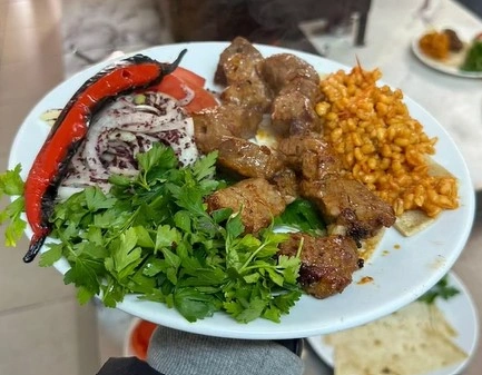 Şanlı Kebap Bornova - İzmir Mekan Rehberi