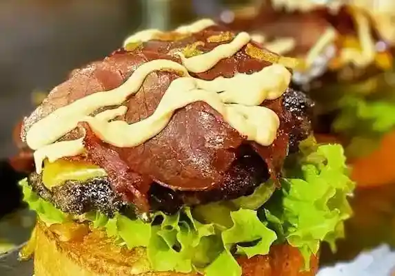 Shebo's Sandwich & Burger - İzmir Mekan Rehberi
