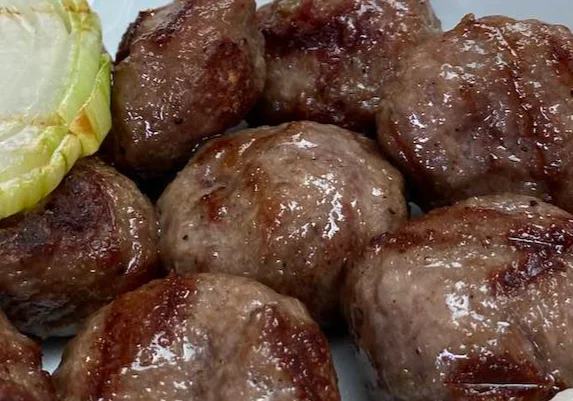 Vefalı Köfteci Bornova - İzmir Mekan Rehberi