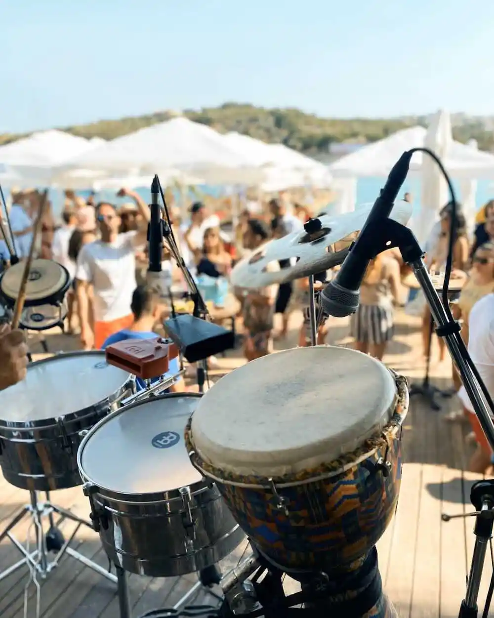 White Beach Ayayorgi - İzmir Mekan Rehberi