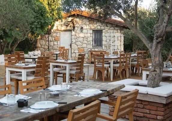 Yeniyer Alaçatı - İzmir Mekan Rehberi