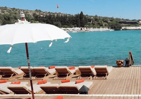Yuzu Beach Ayayorgi - İzmir Mekan Rehberi