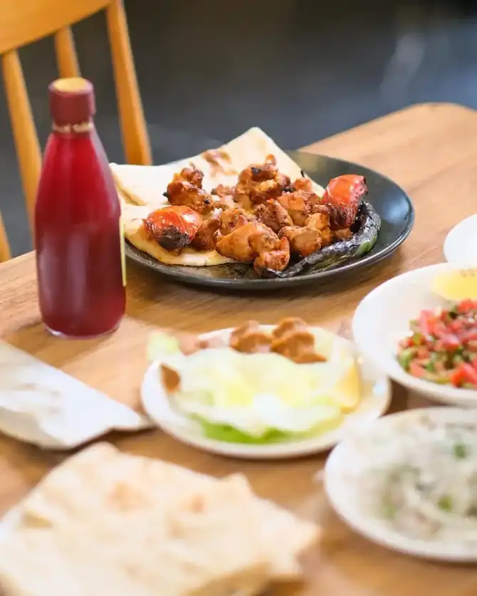 Üstat Kebap İzmir - İzmir Mekan Rehberi
