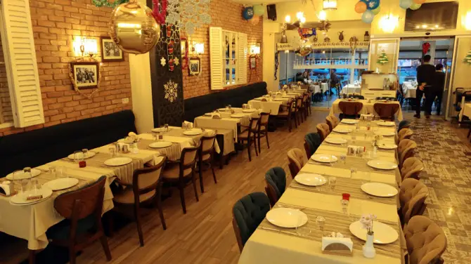 Sakız Alsancak Restaurant - İzmir Mekan Rehberi
