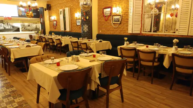Sakız Alsancak Restaurant - İzmir Mekan Rehberi