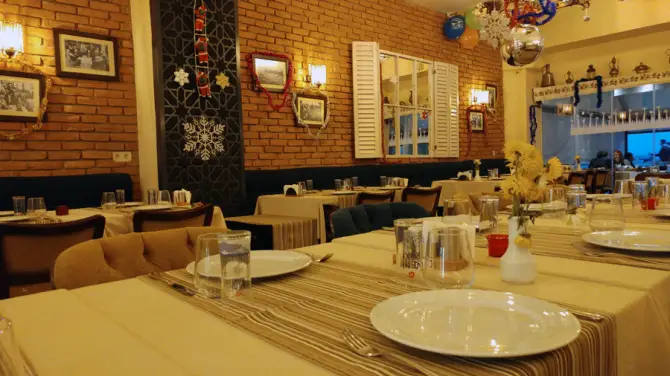 Sakız Alsancak Restaurant - İzmir Mekan Rehberi