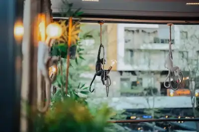 10 Masa Sahne Bornova - İzmir Mekan Rehberi