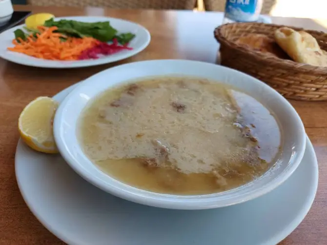 Çorbacı İsmet Usta - İzmir Mekan Rehberi