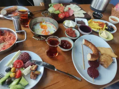1453 Osmanlı Cafe Konak - İzmir Mekan Rehberi