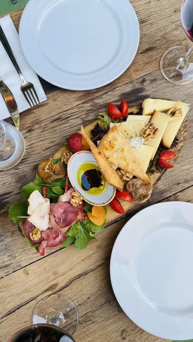 2 Kapı Restaurant Alaçatı - İzmir Mekan Rehberi